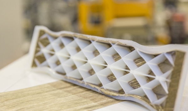 【绿色升级】我司生物基复合材料标牌量产，助力客户实现 “双碳” 目标(图3)